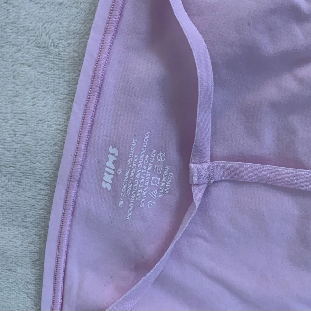 SKIMS Stretch Cotton G-String Thong - Picture 7 of 9